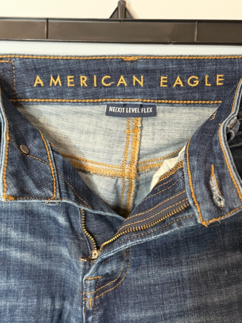 American Eagle Outfitters Men's Distressed Blue‎ Jeans 30x34